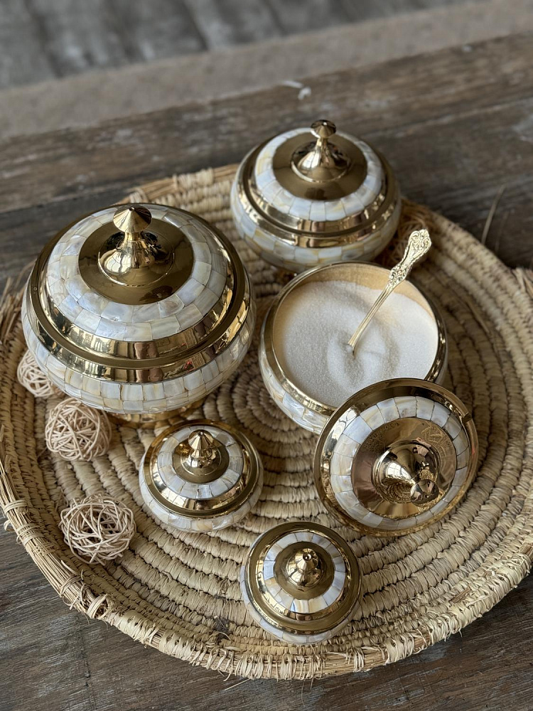 BRASS MOP 
